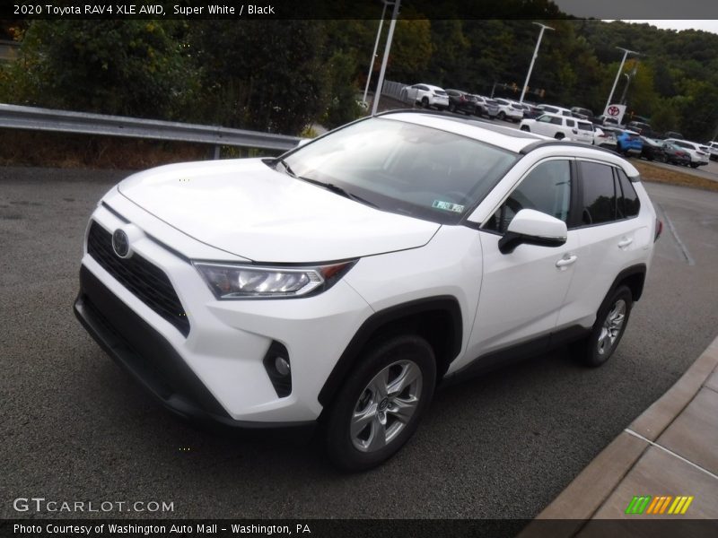 Super White / Black 2020 Toyota RAV4 XLE AWD
