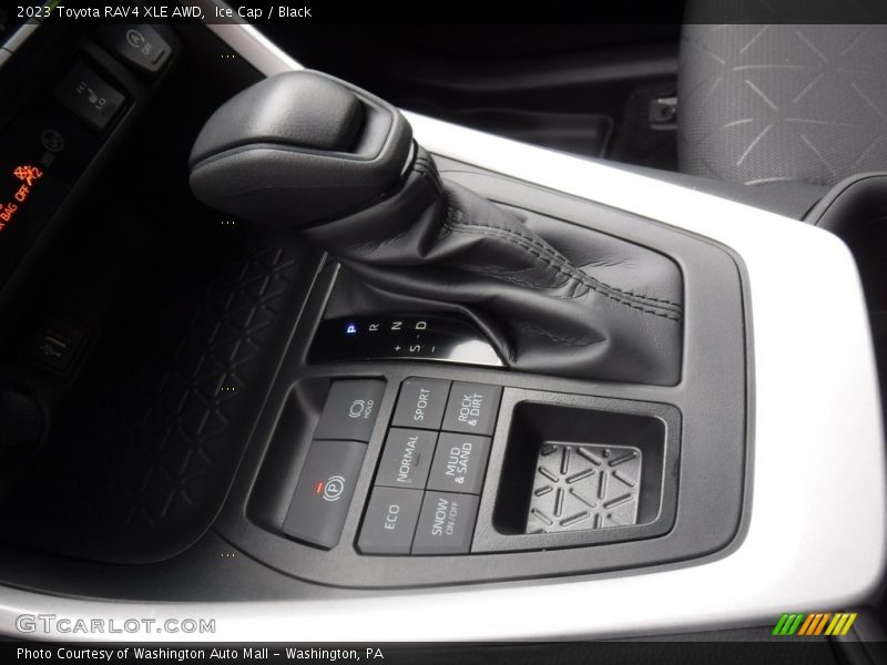 Ice Cap / Black 2023 Toyota RAV4 XLE AWD