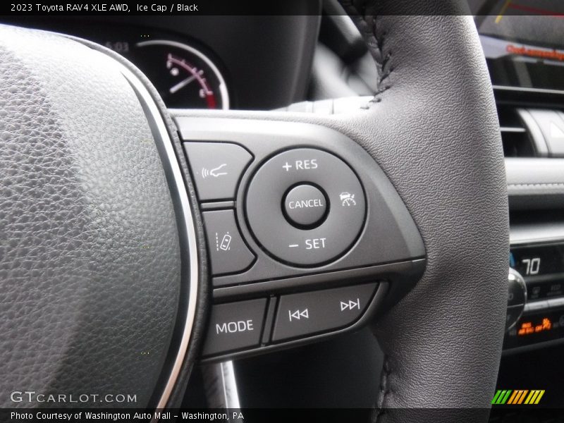 Ice Cap / Black 2023 Toyota RAV4 XLE AWD