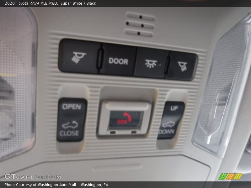 Super White / Black 2020 Toyota RAV4 XLE AWD