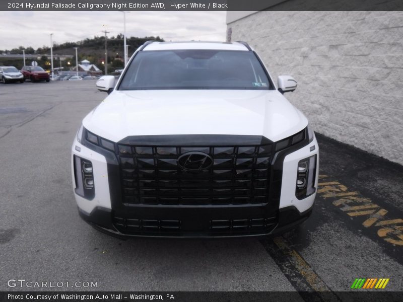 Hyper White / Black 2024 Hyundai Palisade Calligraphy Night Edition AWD