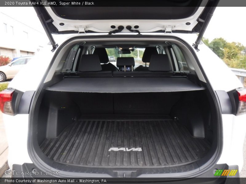  2020 RAV4 XLE AWD Trunk