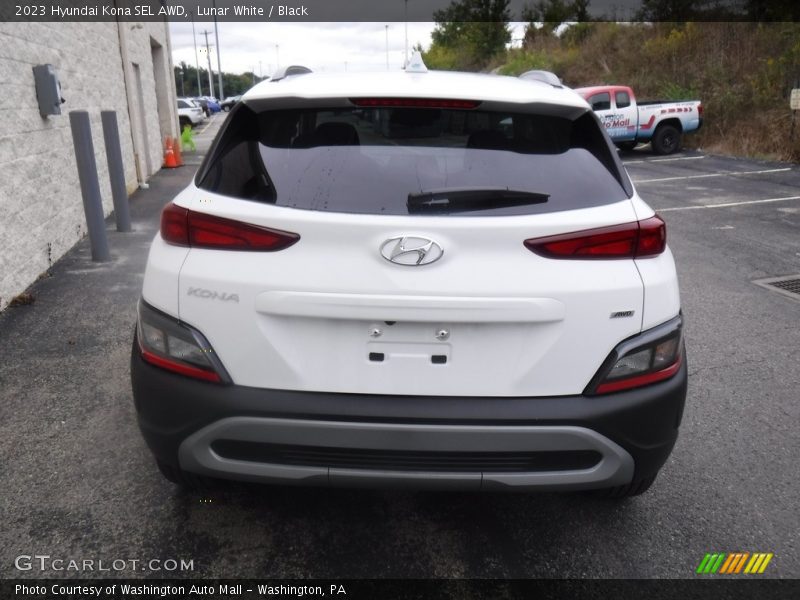 Lunar White / Black 2023 Hyundai Kona SEL AWD