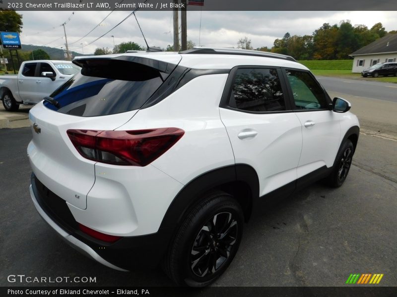 Summit White / Jet Black 2023 Chevrolet TrailBlazer LT AWD
