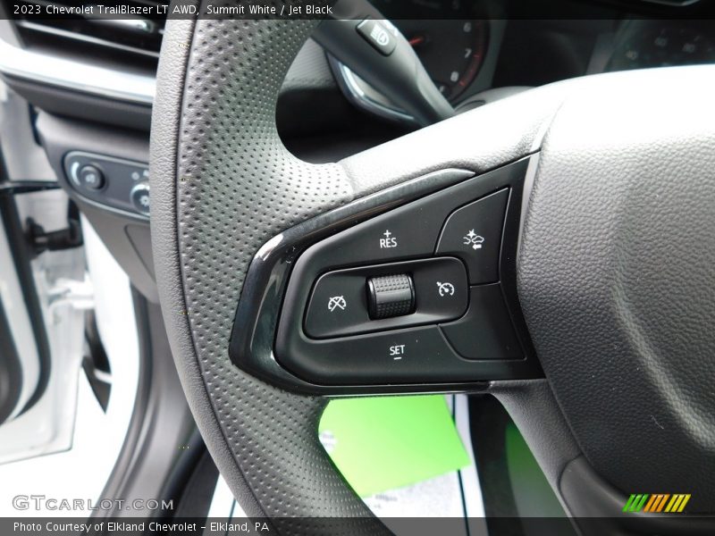 Summit White / Jet Black 2023 Chevrolet TrailBlazer LT AWD