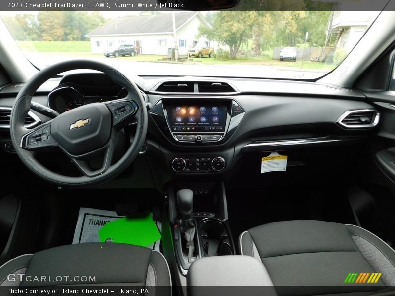 Summit White / Jet Black 2023 Chevrolet TrailBlazer LT AWD