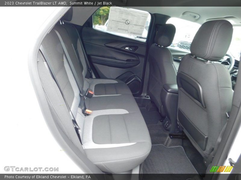 Summit White / Jet Black 2023 Chevrolet TrailBlazer LT AWD