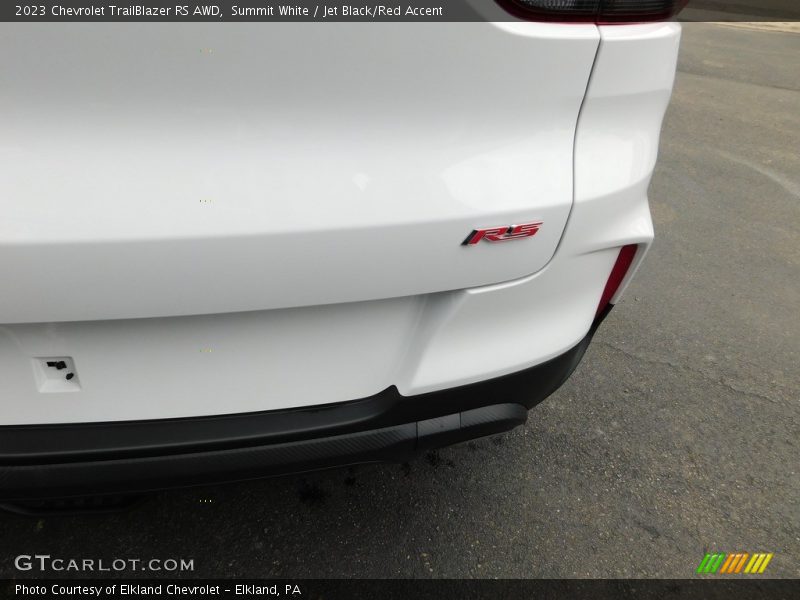 Summit White / Jet Black/Red Accent 2023 Chevrolet TrailBlazer RS AWD
