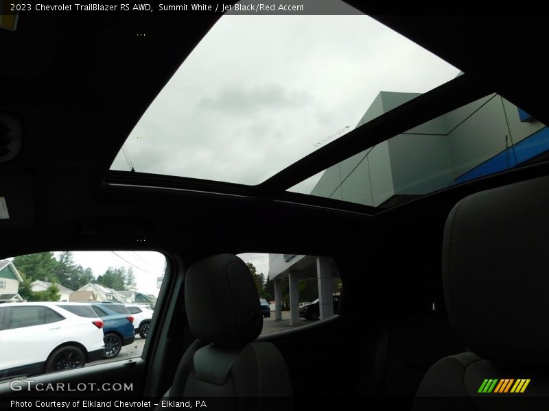 Summit White / Jet Black/Red Accent 2023 Chevrolet TrailBlazer RS AWD