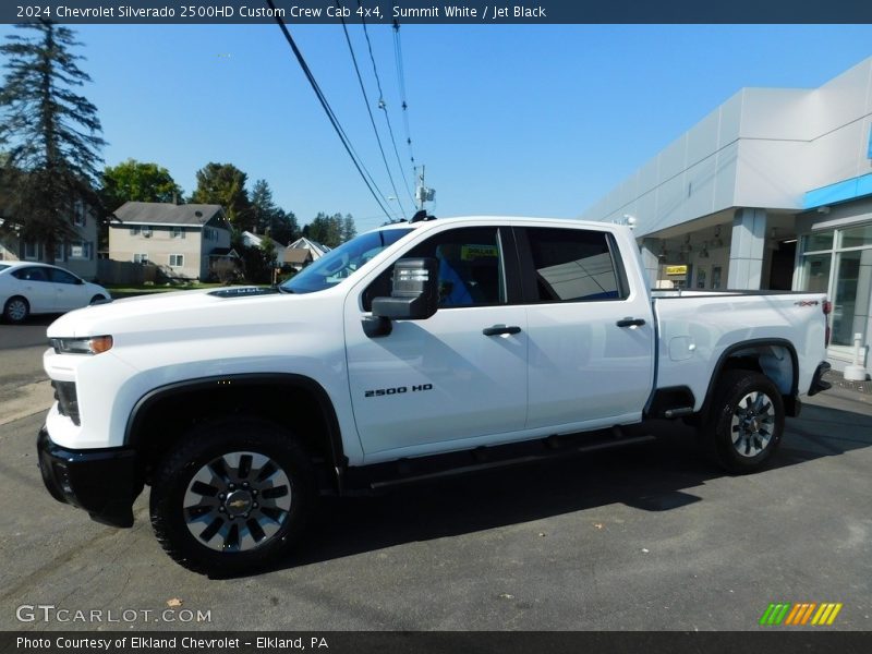 Summit White / Jet Black 2024 Chevrolet Silverado 2500HD Custom Crew Cab 4x4