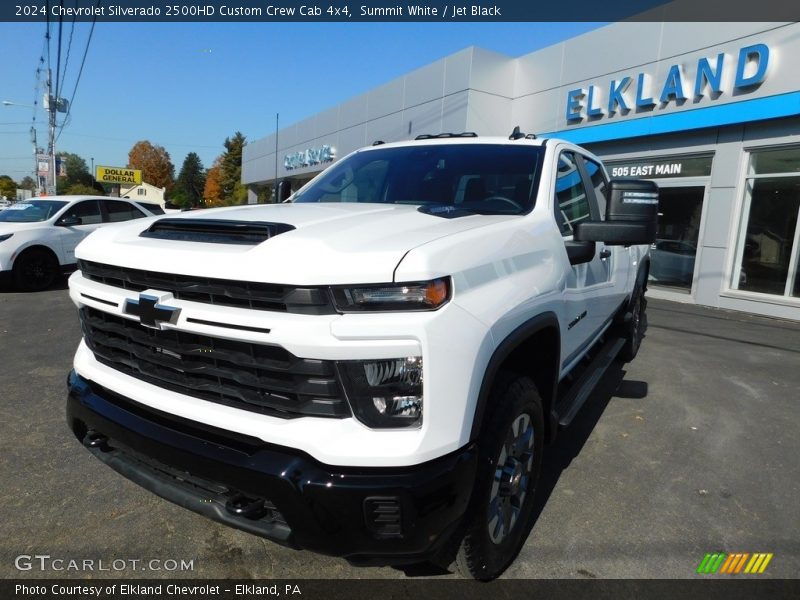 Summit White / Jet Black 2024 Chevrolet Silverado 2500HD Custom Crew Cab 4x4