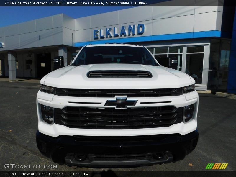 Summit White / Jet Black 2024 Chevrolet Silverado 2500HD Custom Crew Cab 4x4