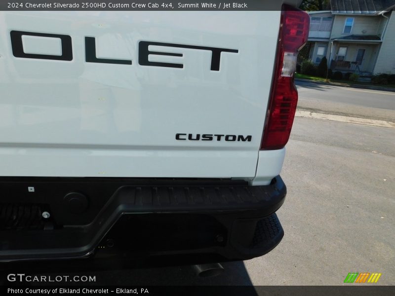  2024 Silverado 2500HD Custom Crew Cab 4x4 Logo