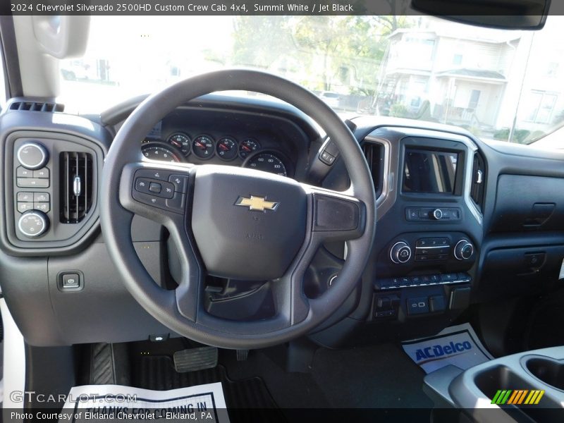 Summit White / Jet Black 2024 Chevrolet Silverado 2500HD Custom Crew Cab 4x4