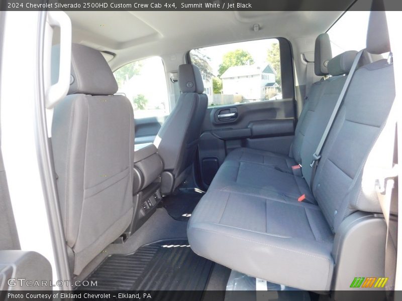 Summit White / Jet Black 2024 Chevrolet Silverado 2500HD Custom Crew Cab 4x4