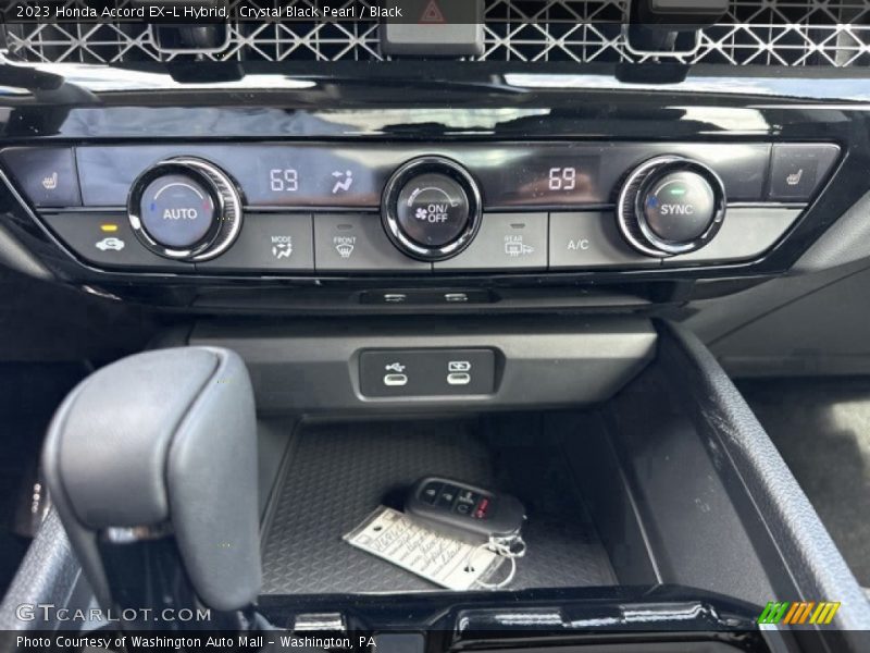 Controls of 2023 Accord EX-L Hybrid