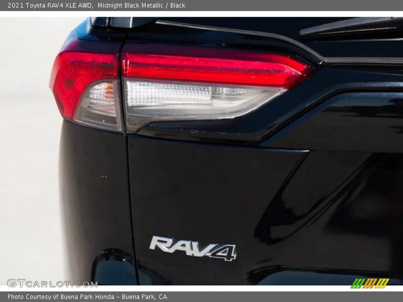  2021 RAV4 XLE AWD Logo