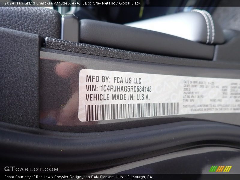 Baltic Gray Metallic / Global Black 2024 Jeep Grand Cherokee Altitude X 4x4