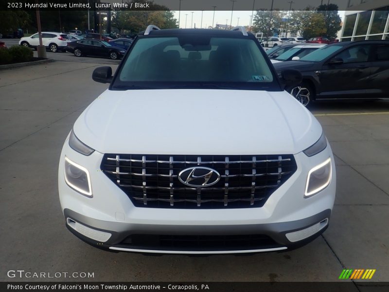 Lunar White / Black 2023 Hyundai Venue Limited