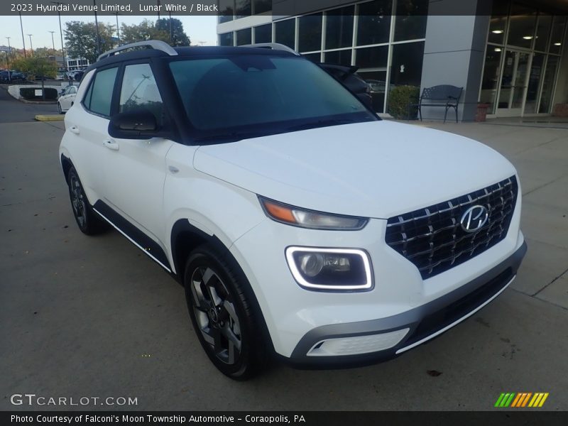Lunar White / Black 2023 Hyundai Venue Limited