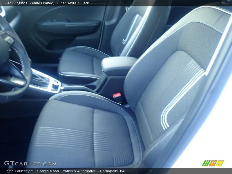 Lunar White / Black 2023 Hyundai Venue Limited