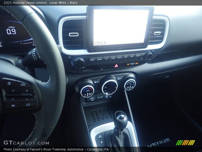 Lunar White / Black 2023 Hyundai Venue Limited