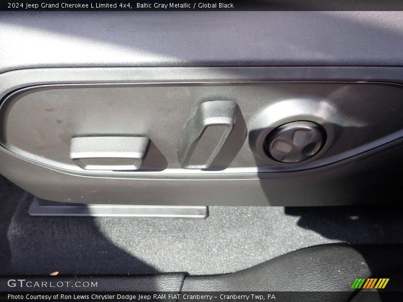 Baltic Gray Metallic / Global Black 2024 Jeep Grand Cherokee L Limited 4x4