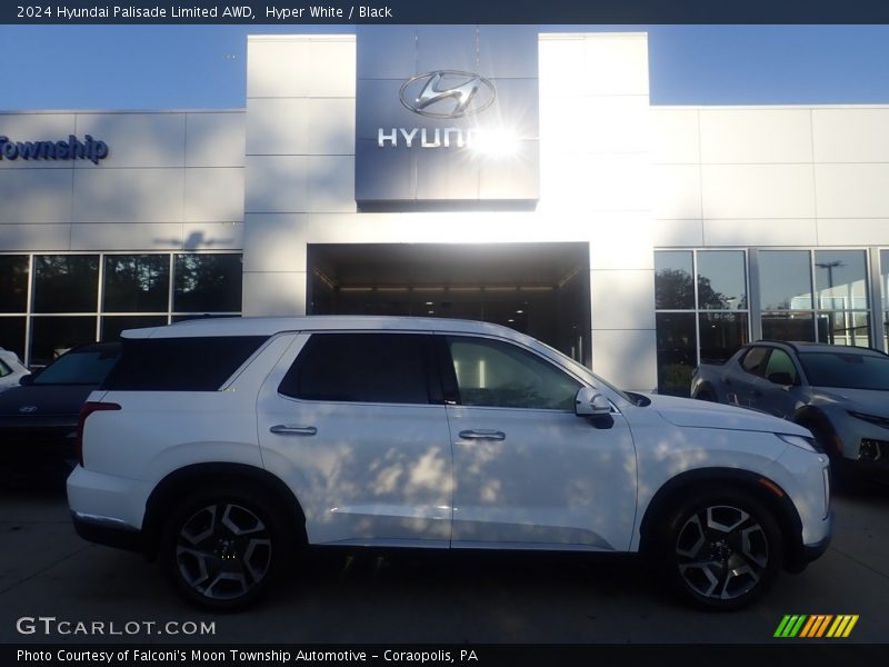 Hyper White / Black 2024 Hyundai Palisade Limited AWD