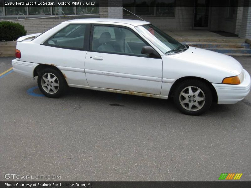 Oxford White / Gray 1996 Ford Escort LX Sedan