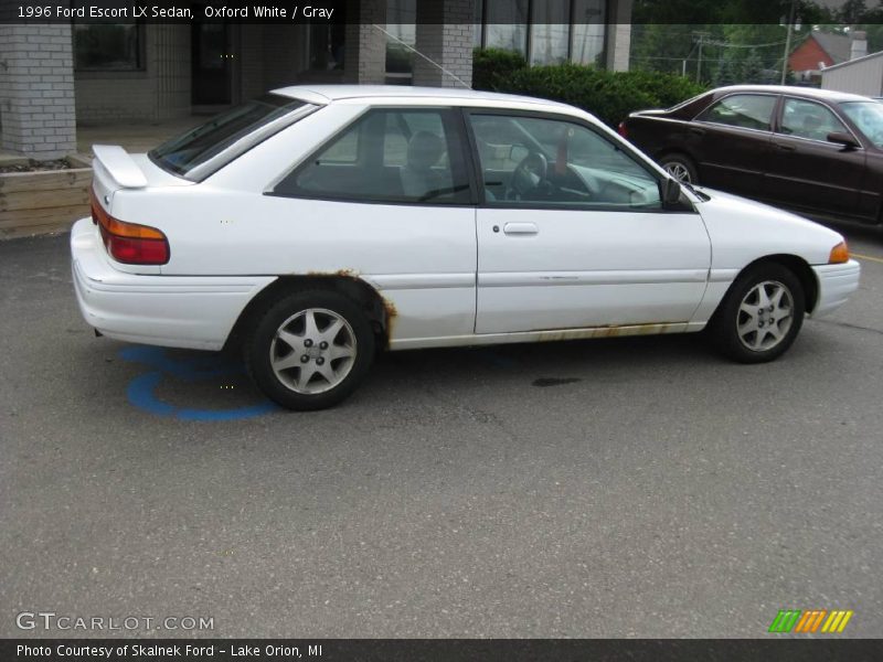 Oxford White / Gray 1996 Ford Escort LX Sedan