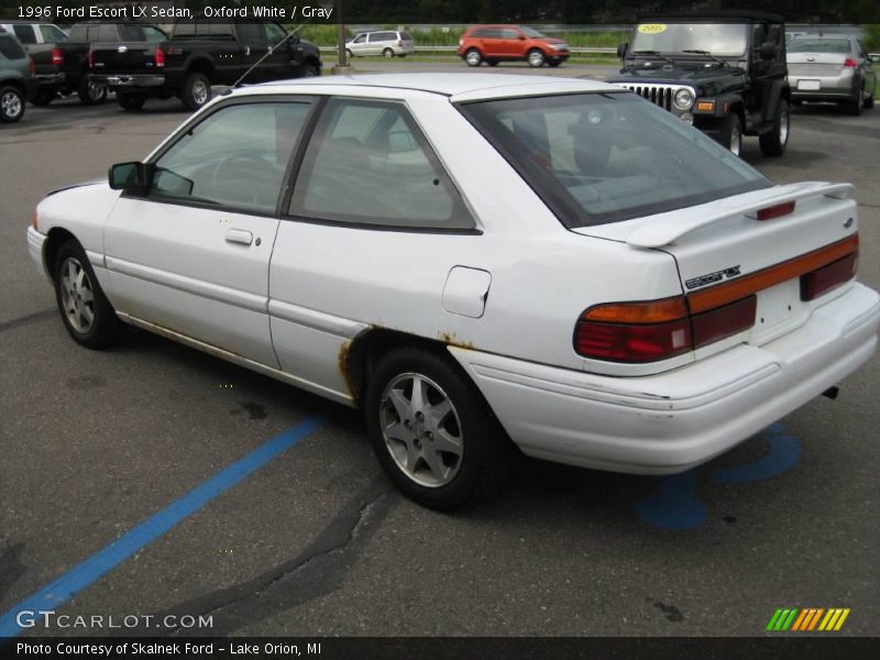 Oxford White / Gray 1996 Ford Escort LX Sedan