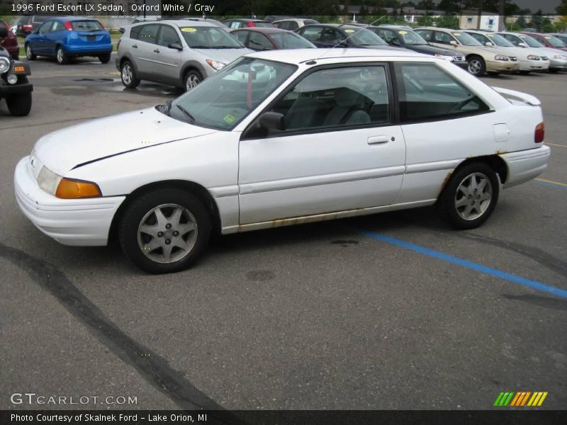 Oxford White / Gray 1996 Ford Escort LX Sedan
