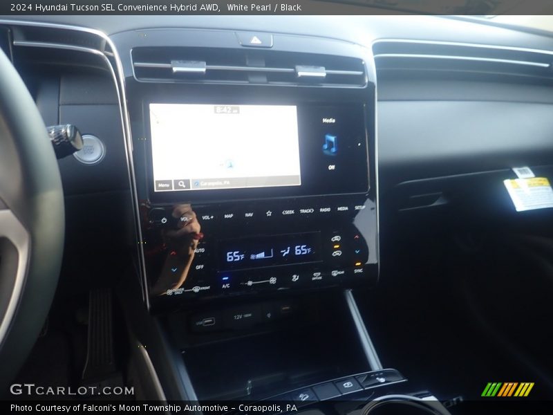 White Pearl / Black 2024 Hyundai Tucson SEL Convenience Hybrid AWD