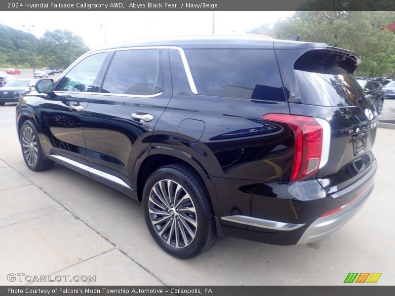 Abyss Black Pearl / Navy/Beige 2024 Hyundai Palisade Calligraphy AWD