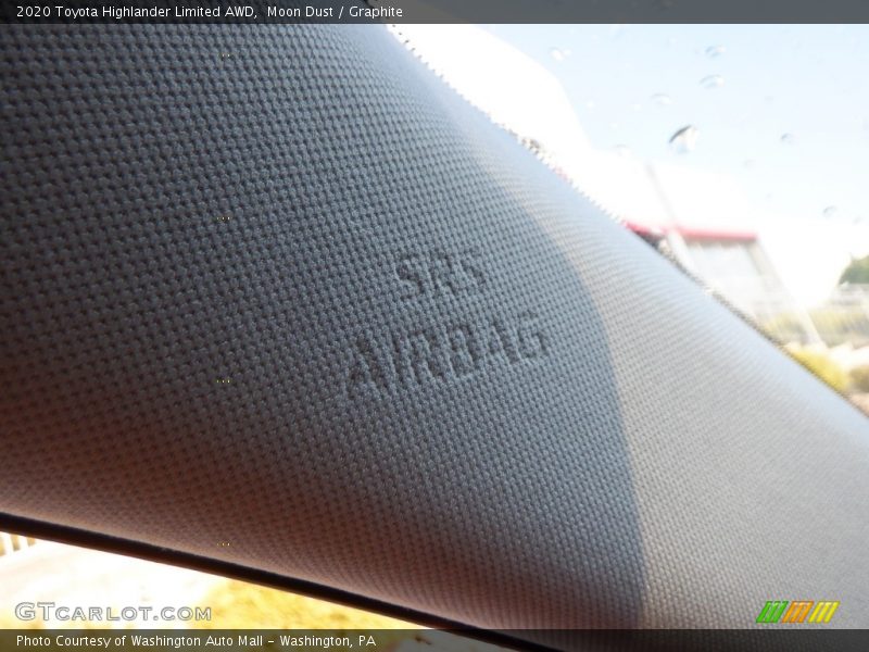 Moon Dust / Graphite 2020 Toyota Highlander Limited AWD
