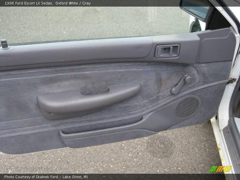 Oxford White / Gray 1996 Ford Escort LX Sedan