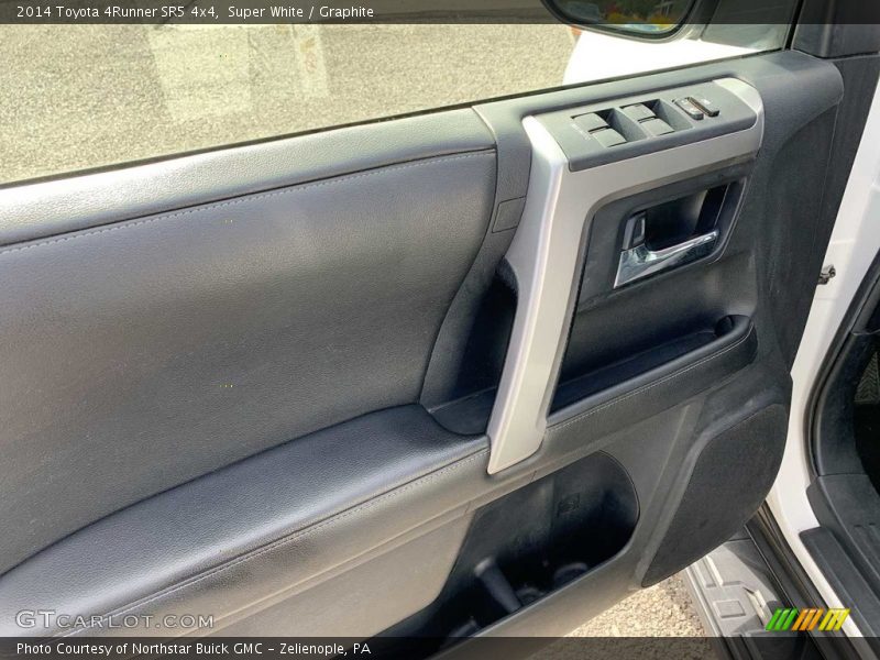 Super White / Graphite 2014 Toyota 4Runner SR5 4x4