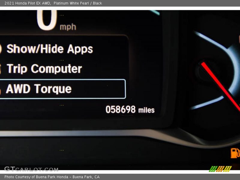 Platinum White Pearl / Black 2021 Honda Pilot EX AWD