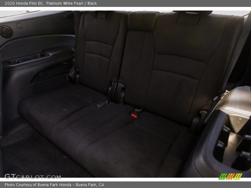 Platinum White Pearl / Black 2020 Honda Pilot EX