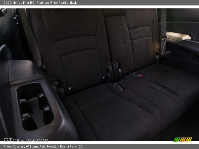 Platinum White Pearl / Black 2020 Honda Pilot EX