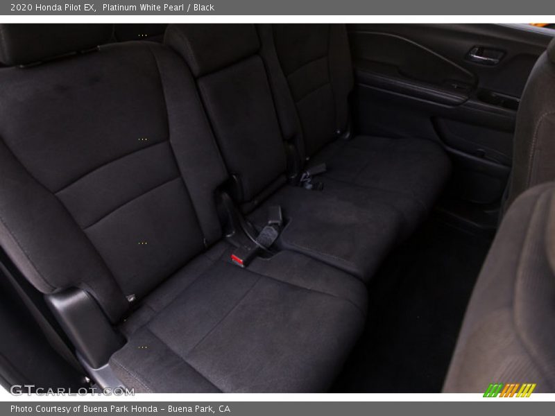 Platinum White Pearl / Black 2020 Honda Pilot EX