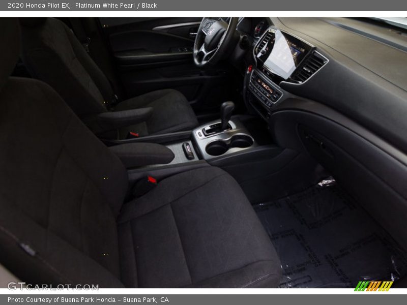 Platinum White Pearl / Black 2020 Honda Pilot EX