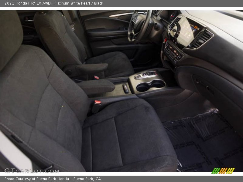 Platinum White Pearl / Black 2021 Honda Pilot EX AWD