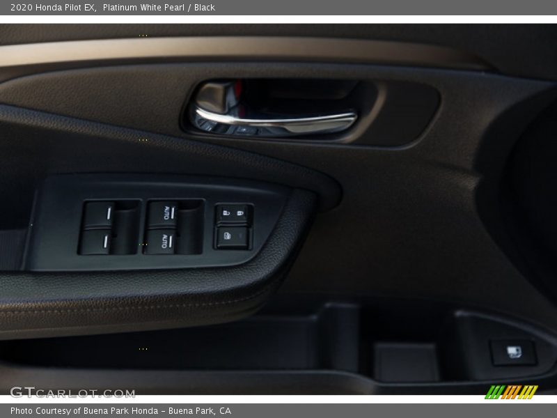 Platinum White Pearl / Black 2020 Honda Pilot EX