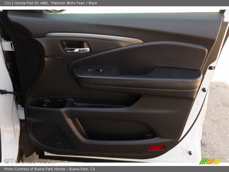 Platinum White Pearl / Black 2021 Honda Pilot EX AWD