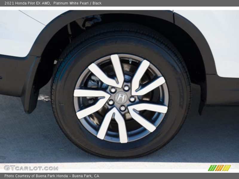 Platinum White Pearl / Black 2021 Honda Pilot EX AWD