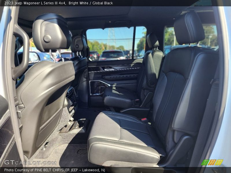 Bright White / Global Black 2023 Jeep Wagoneer L Series III 4x4