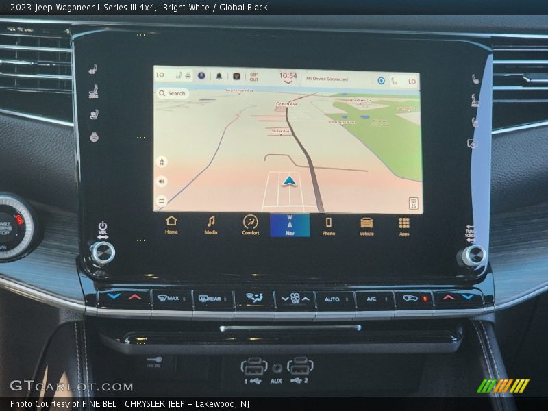 Bright White / Global Black 2023 Jeep Wagoneer L Series III 4x4