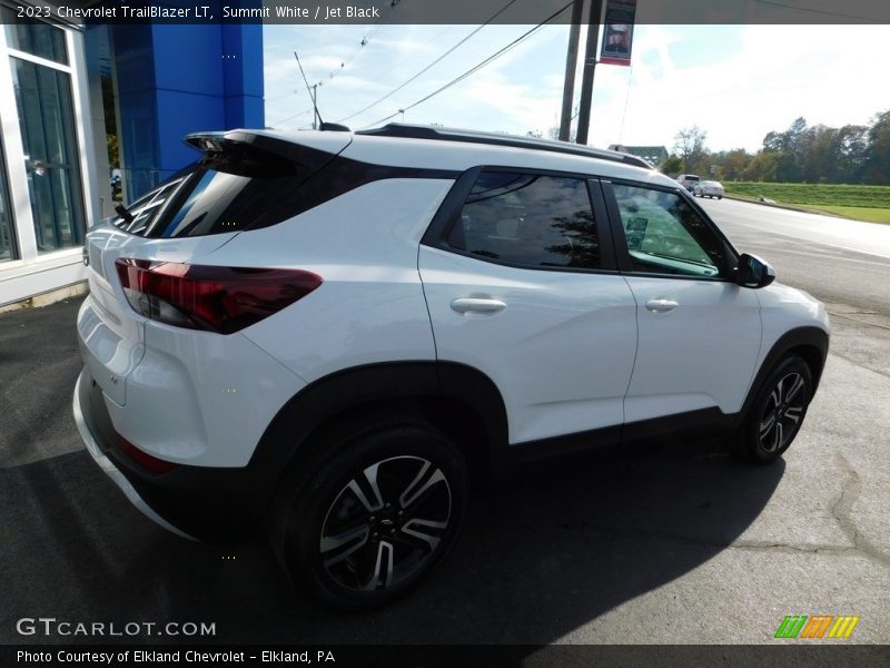 Summit White / Jet Black 2023 Chevrolet TrailBlazer LT