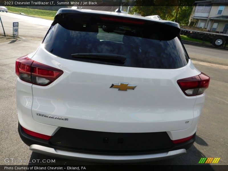 Summit White / Jet Black 2023 Chevrolet TrailBlazer LT
